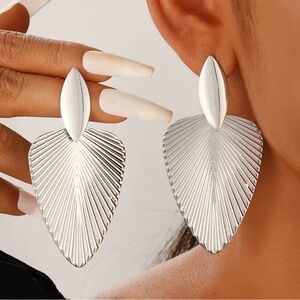 Elegant Silver Leaf Earrings